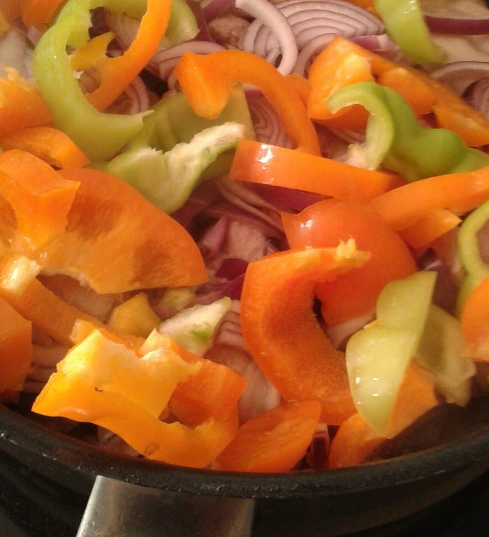 Курица с болгарским перцем