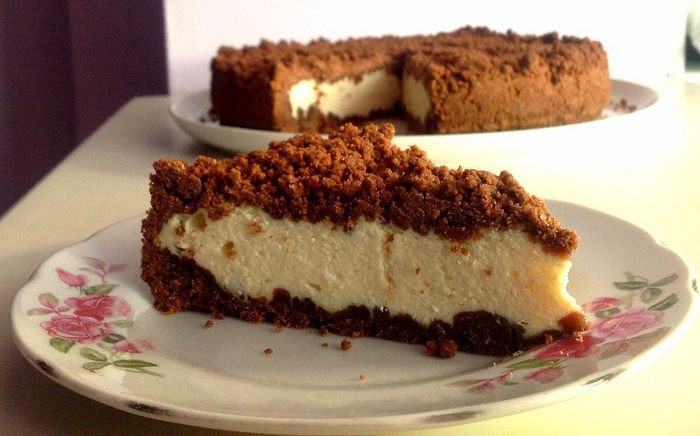 Шоколадный пирог с творожной начинкой