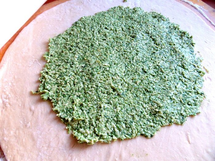 Хачапури со шпинатом и сыром