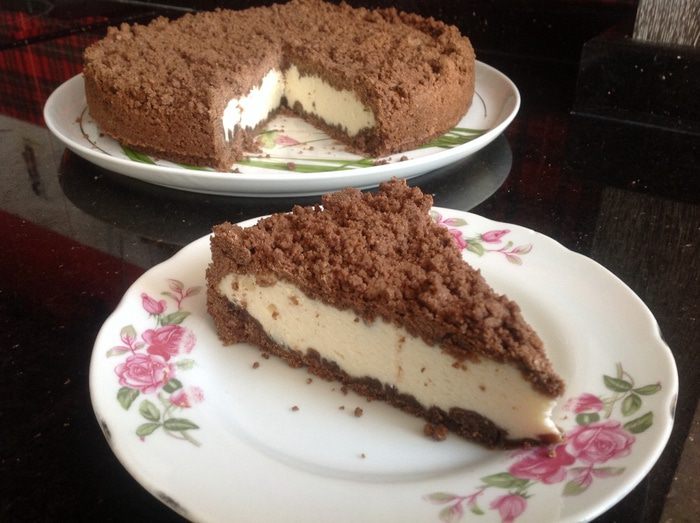 Шоколадный пирог с творожной начинкой