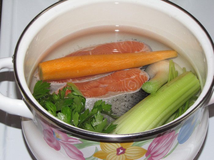 Ланспик с кремом из форели и креветками