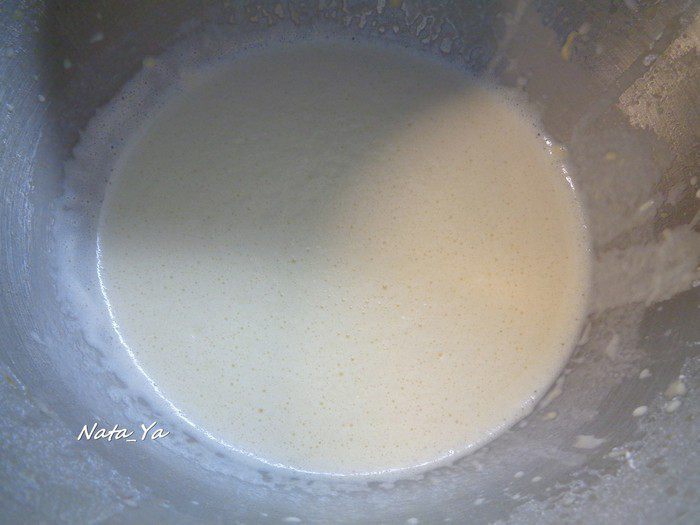 Запеченные блинчики с яблоками и сгущенкой