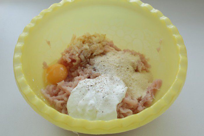 Террин из индейки, сыра и груш