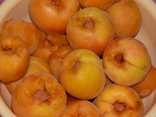 Абрикосовое варенье по-царски
