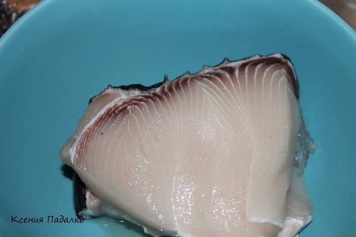 Голубая акула в овощах