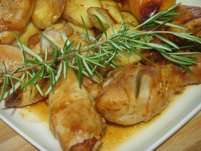 Куриные голени с розмарином