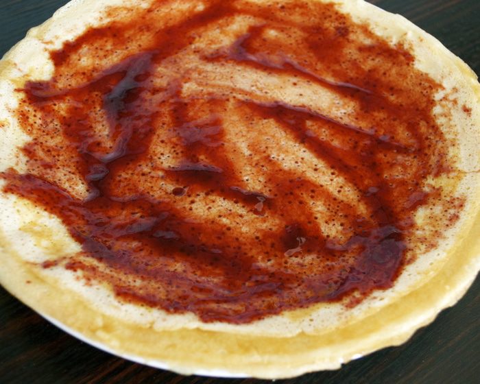 Крепы с шоколадом и малиной