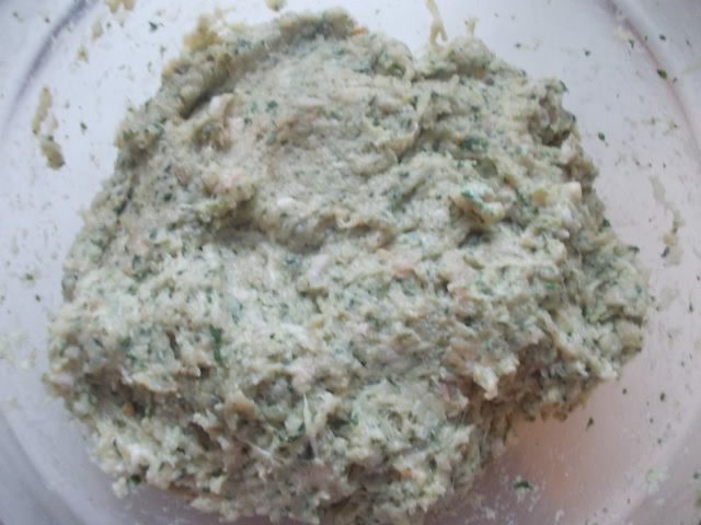 Куриные тефтели со шпинатом и творогом