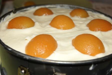 Абрикосовый торт для мамы 