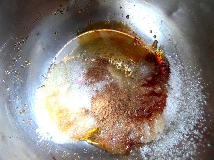 Карамельный кофе под сливочной шапочкой