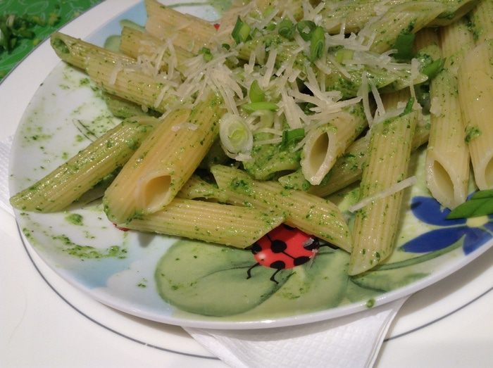 Пенне с соусом песто из руколы