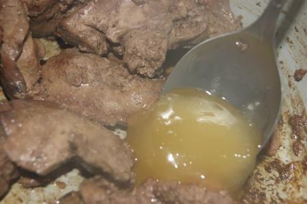 Куриная печень в медовом соусе со шпинатом