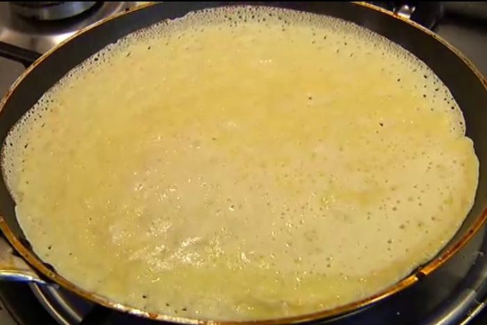 Сладкие блины на кефире 