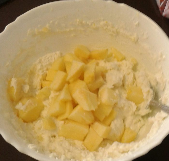 Творожный пирог с яблоками