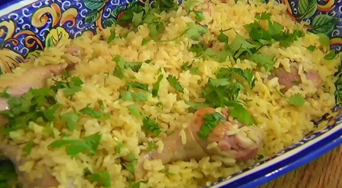 Рис с цыпленком и пряностями  