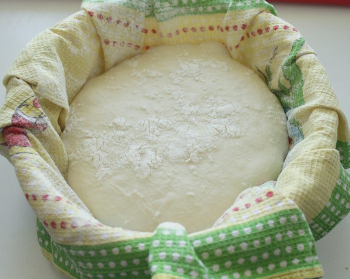 Хлеб без замеса в чугунке