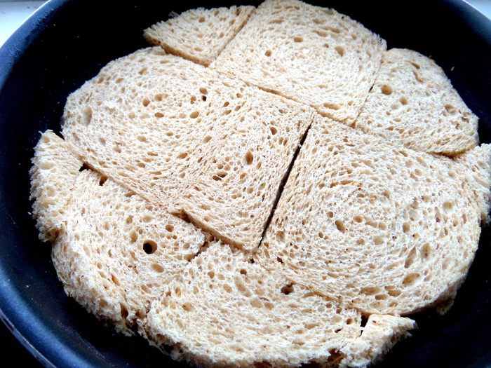 Сырная пицца на хлебе