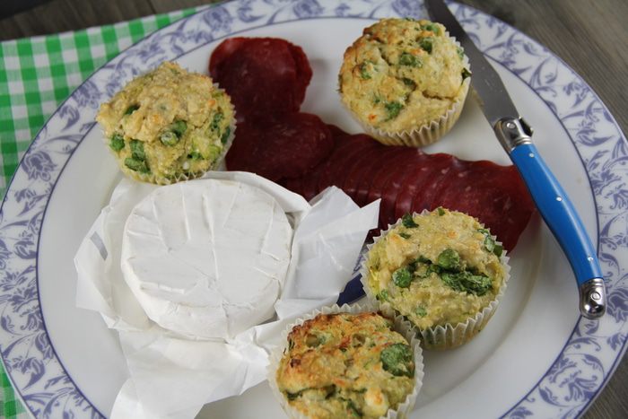 Маффины из киноа с овощами и фетой
