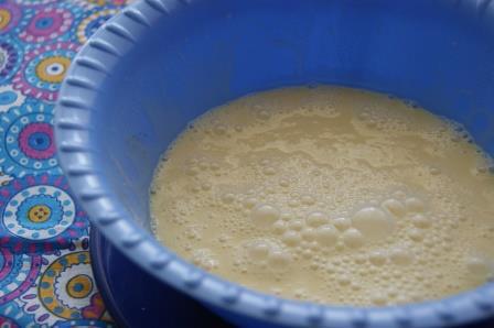 Тарт с брусникой и запеченным ганашем из белого шоколада