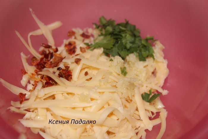 Куриные котлеты с сюрпризом