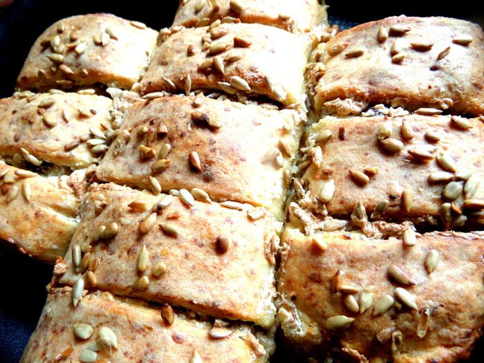 Творожный рулет с безейной прослойкой