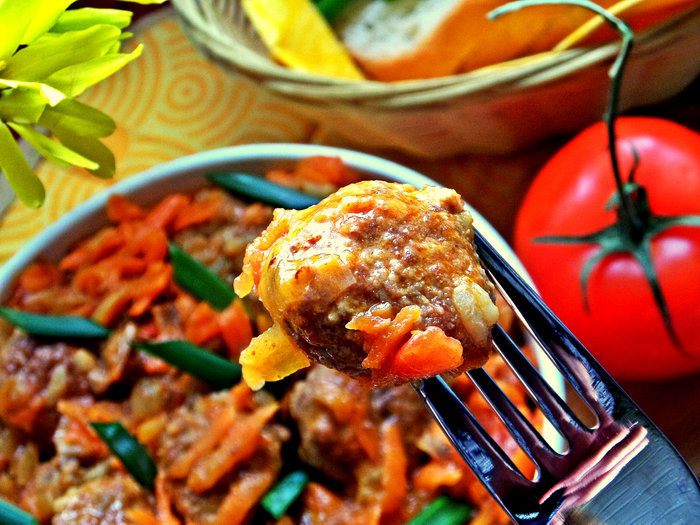 Фрикадельки в моркови