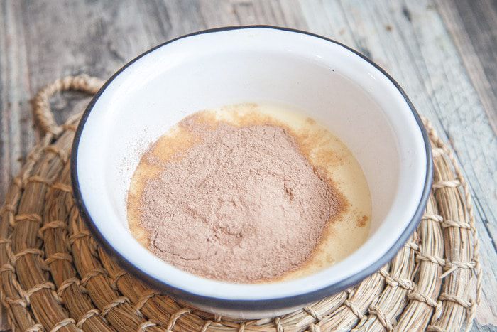 Блинный пирог с вишней и шоколадом