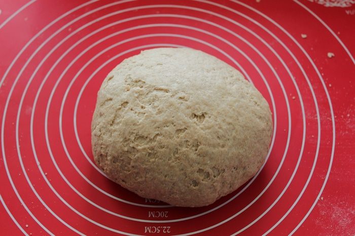 Хлеб с цельнозерновой мукой и семенами льна