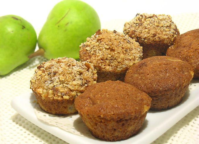 Грушевые кексы с шоколадом