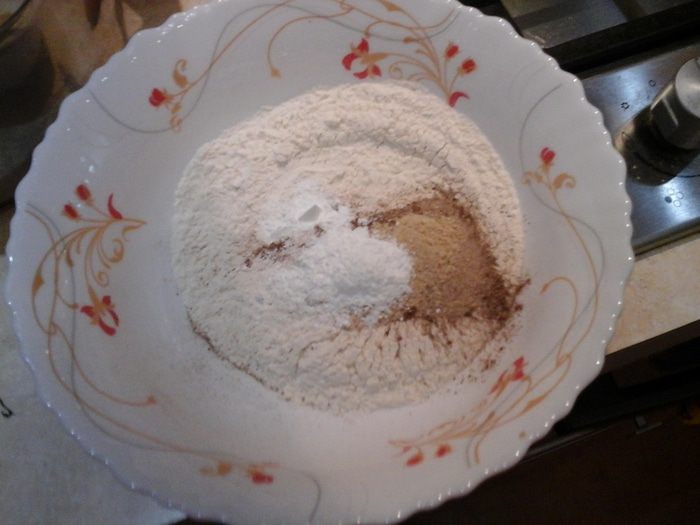 Морковный пирог «Мираж» с грецкими орехами и изюмом