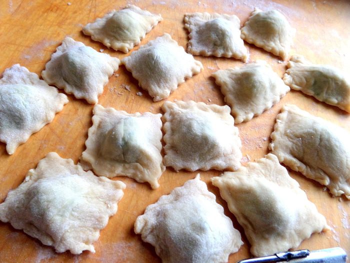 Шпинатно-сырные равиоли