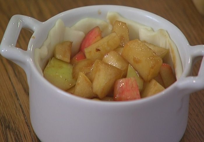 Мини-пирожки с яблоками 