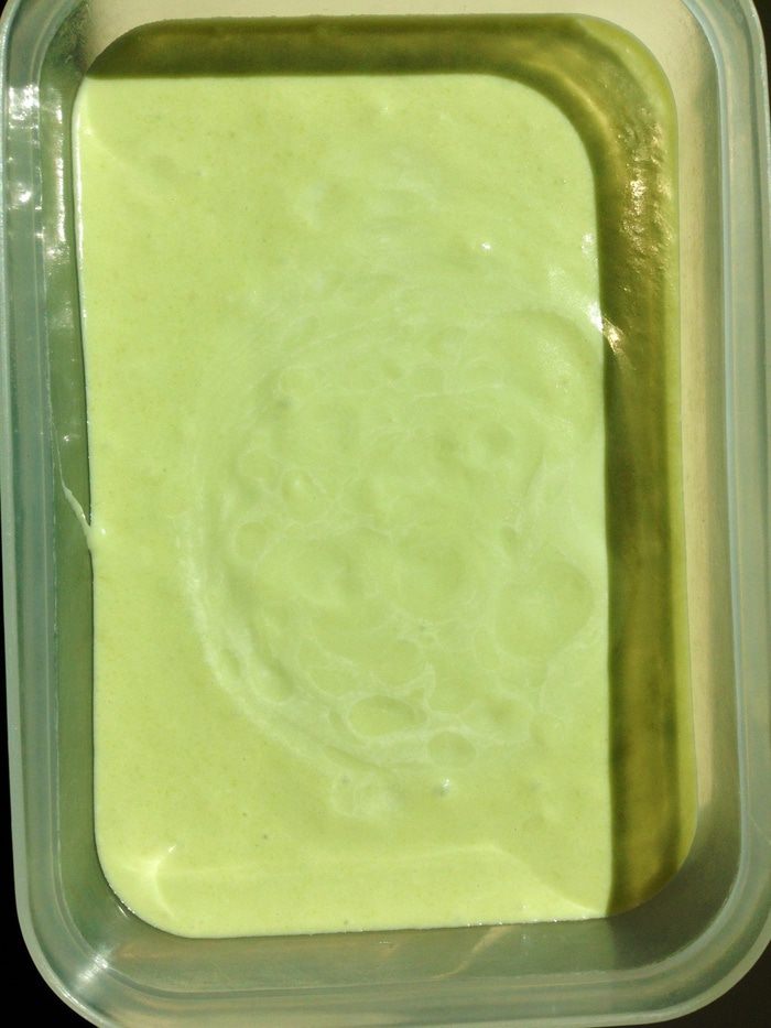 Сливочное мороженое с авокадо