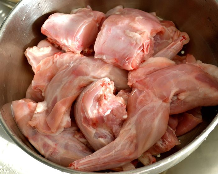 Кролик с песто по-новому (Coniglio al pesto matto)