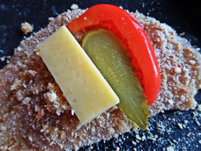 Куриные рулетики с начинкой