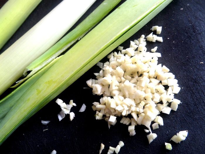 Картофельная запеканка с сельдереем и фаршем