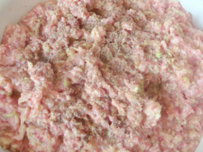 Экономичные котлеты с оригинальным вкусом