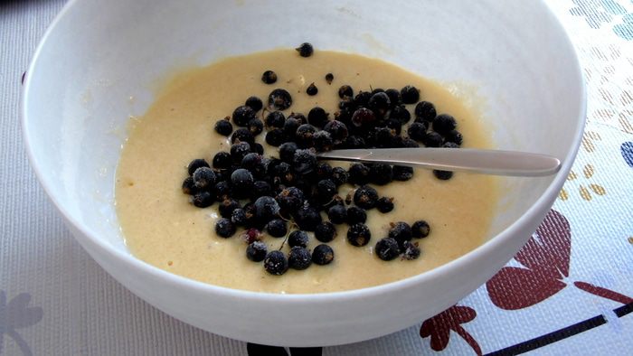 Маффины со смородиной
