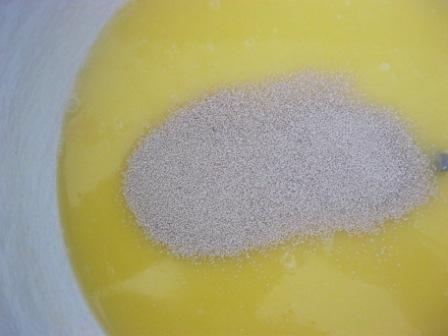 Пирог-плюшка с заварным кремом