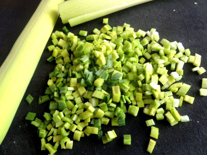 Картофельная запеканка с сельдереем и фаршем