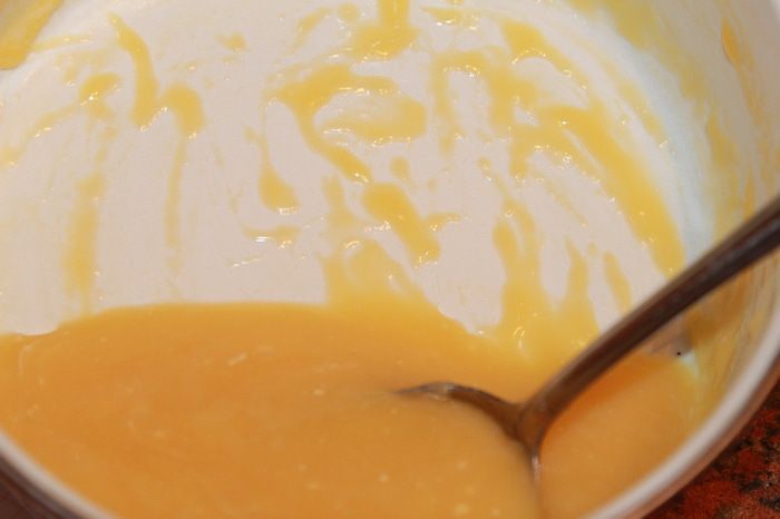 Шоколадно-клубничный мусс с орешками