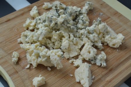 Ароматные кексы с красным виноградом и дор блю