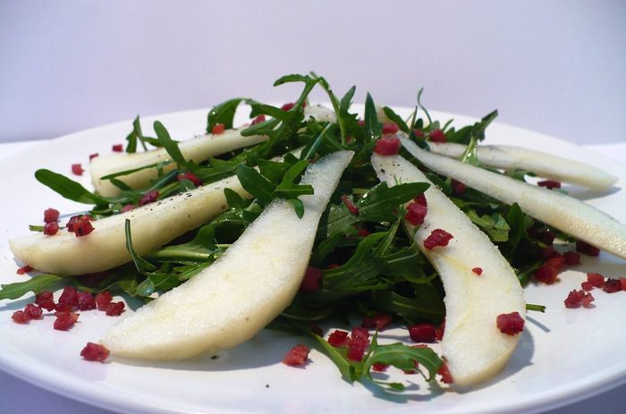 Салат из руколы с карамелизированной грушей для Дарины &amp;quot;С возвращением!&amp;quot;