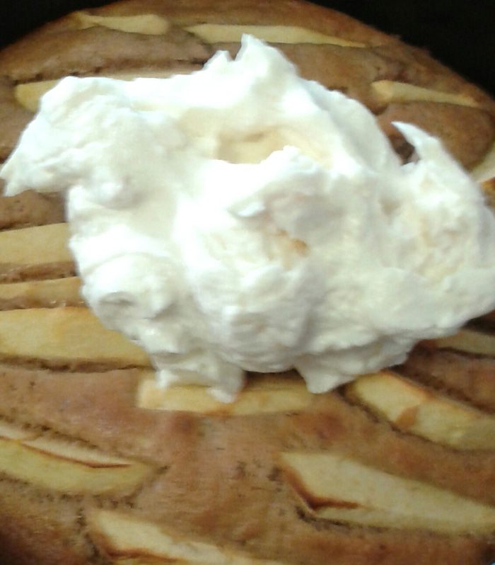 Творожный пирог с яблоками