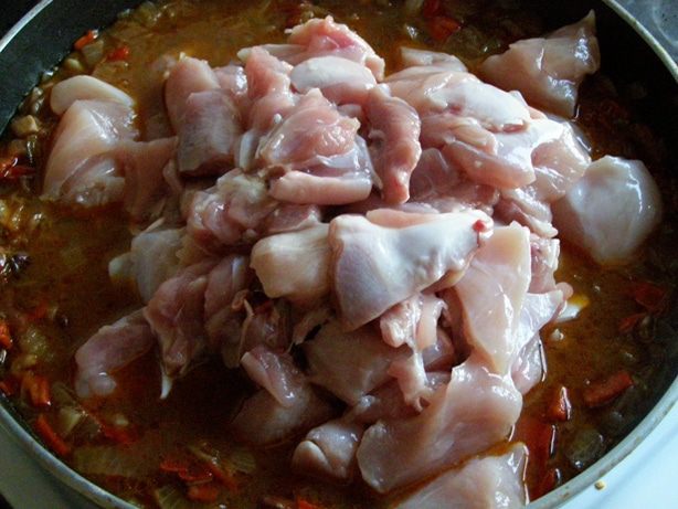 Мексиканское чили из курицы с сальсой из помидоров