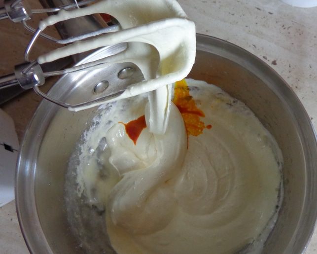 Пасхальные яйца с сюрпризами (сладкие)