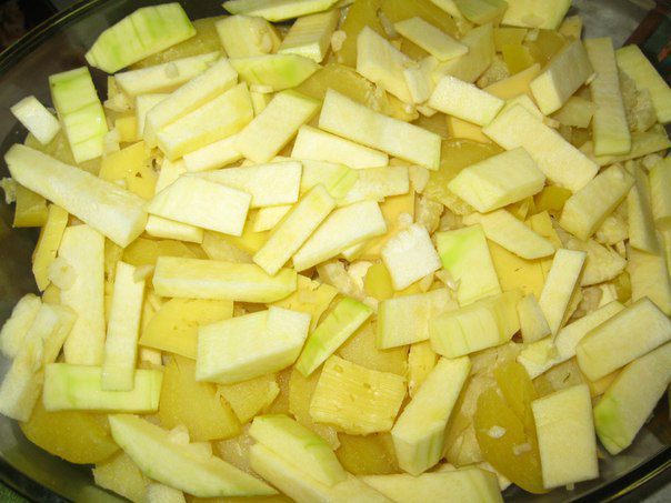 Запеканка из картофеля, кабачка и с сыром