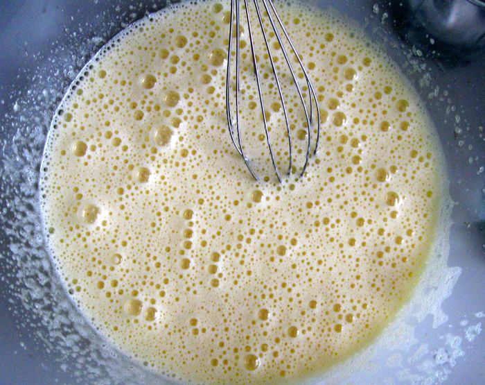 Пирог с яблоками и курагой