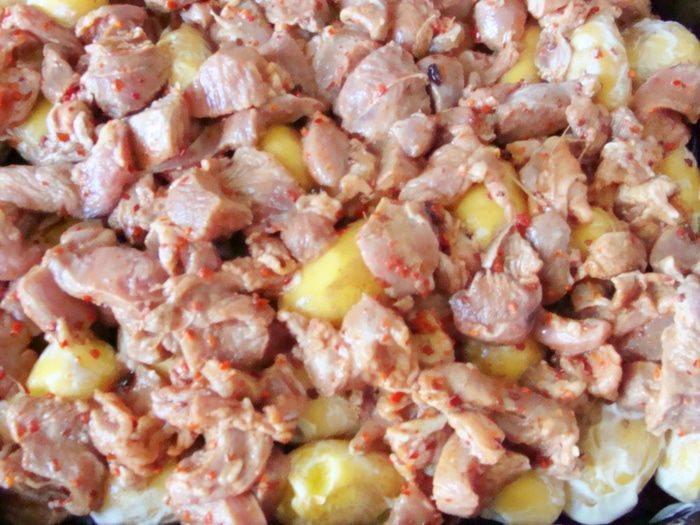 Азу из индейки с запеченным картофелем