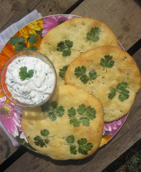 Лепешки &amp;quot;Наан&amp;quot; со специями и кинзой